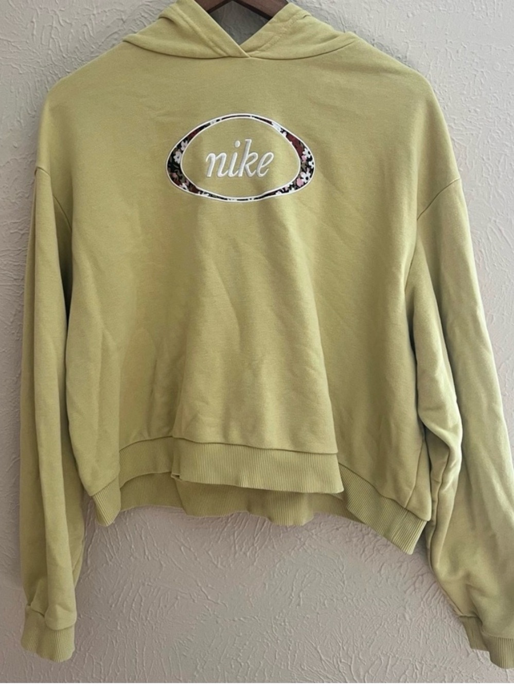 Nike Pullover Hoodie Size XL